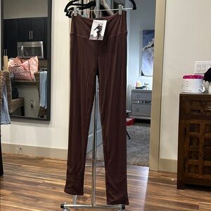 Naked wardrobe Brown High-Waisted Leggings